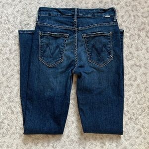 Mother high-waisted Looker skinny jeans in “Teaming Up” sz 27